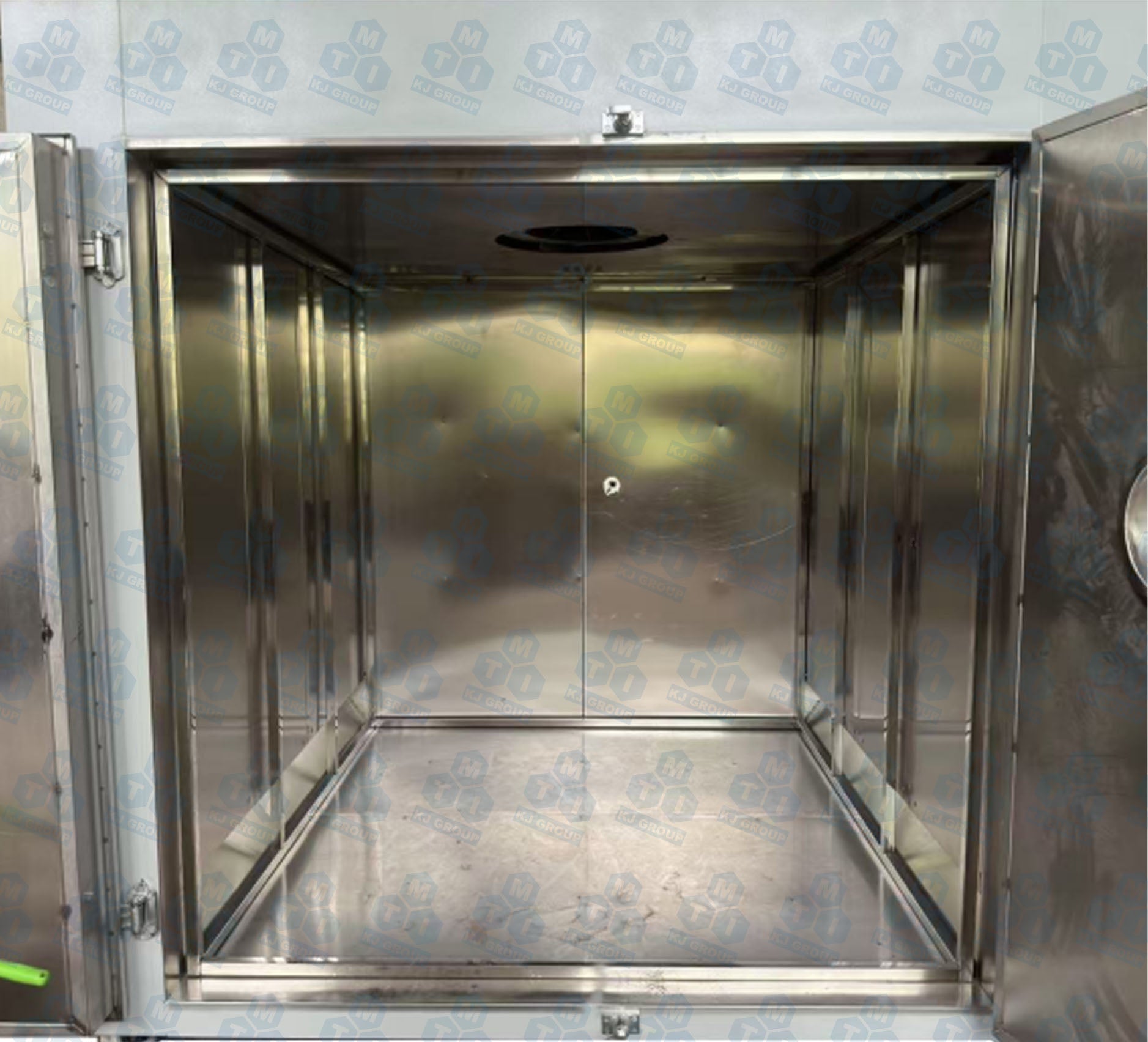 300°C or 500°C Convection Oven (2.6 W × 1.3 D× 1.4 H m, 4732 L) - KSL500X4700